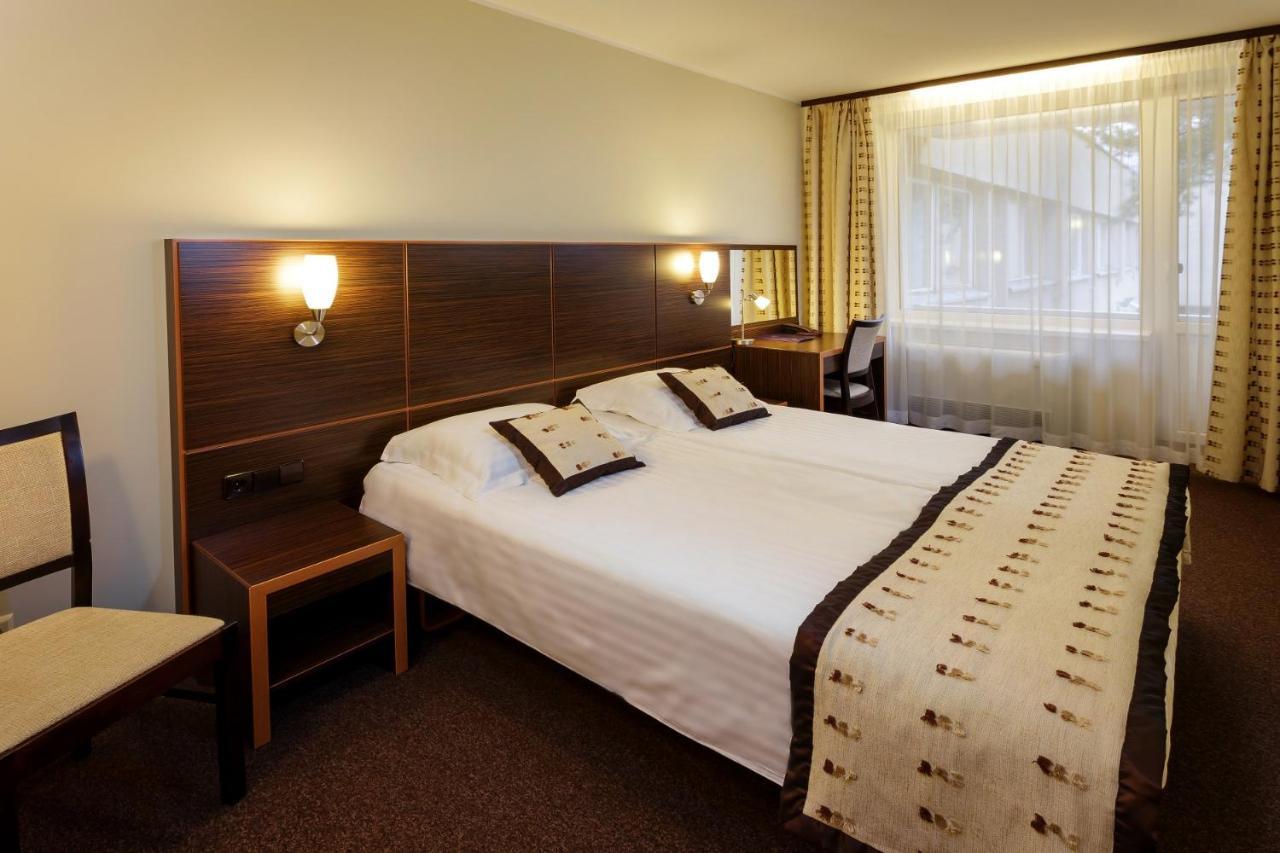 Alka Hotel Паланга Экстерьер фото