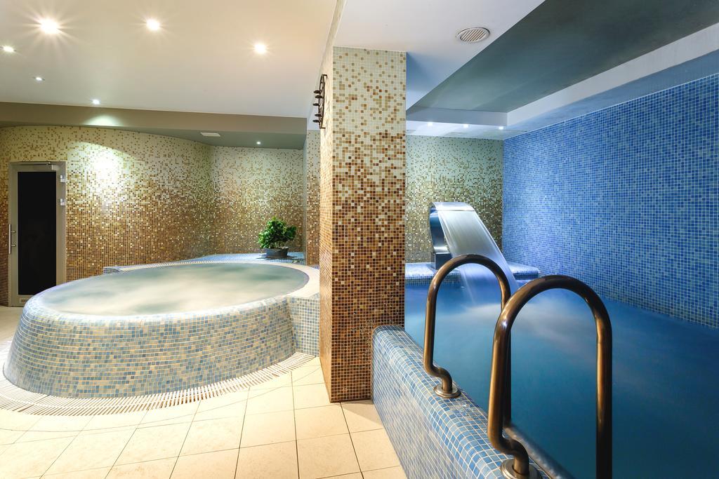 Alka Hotel Паланга Экстерьер фото