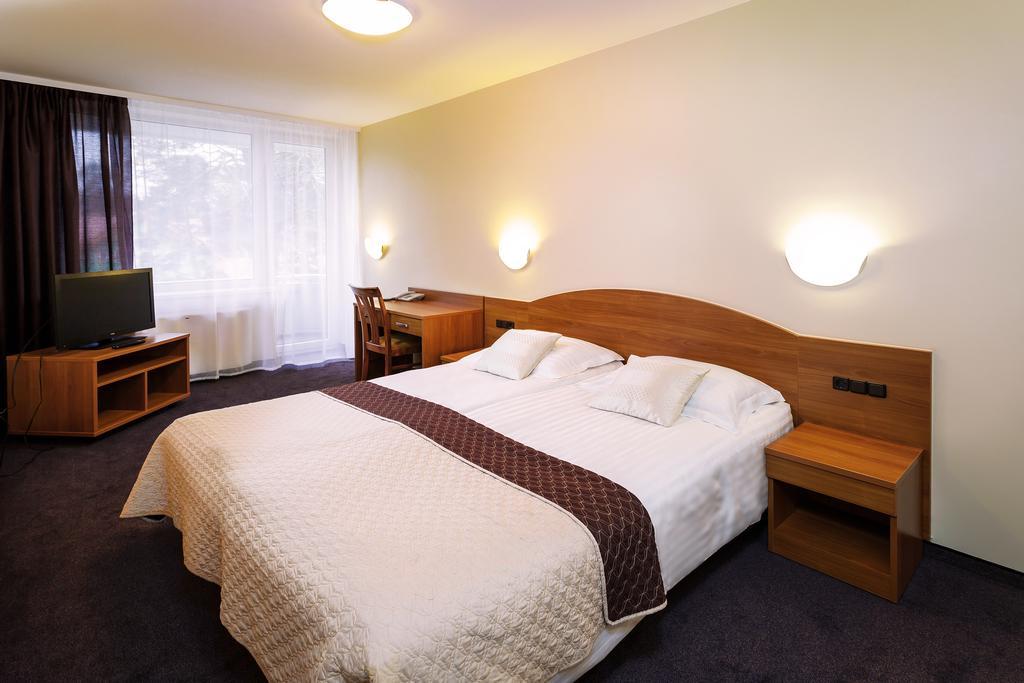 Alka Hotel Паланга Экстерьер фото