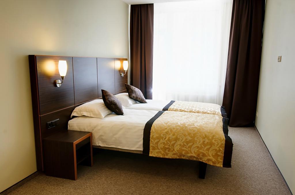 Alka Hotel Паланга Экстерьер фото